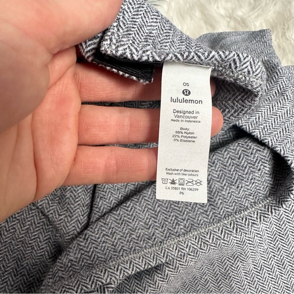Lululemon Vinyasa Scarf Rulu convertible soft multi-way grey herringbone - Picture 13 of 13